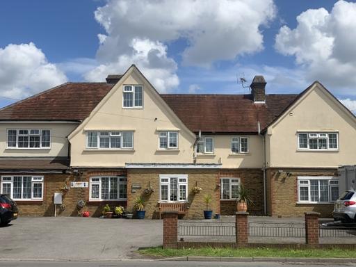 Applegarth Care Home | Care Home | Maidenhead, SL6 0LG