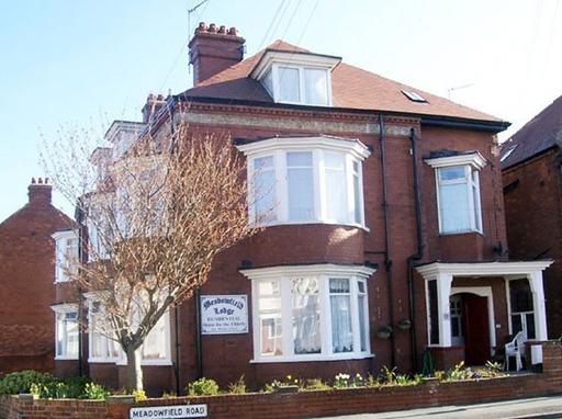 Meadowfield Lodge | Care Home | Bridlington, YO15 3LD