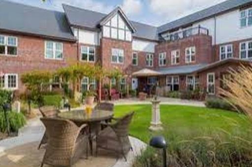 Davenport Manor | Care Home | Stockport, SK3 8SB