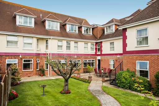 Carlton House Rest Home Limited | Care Home | New Milton, BH25 6NN